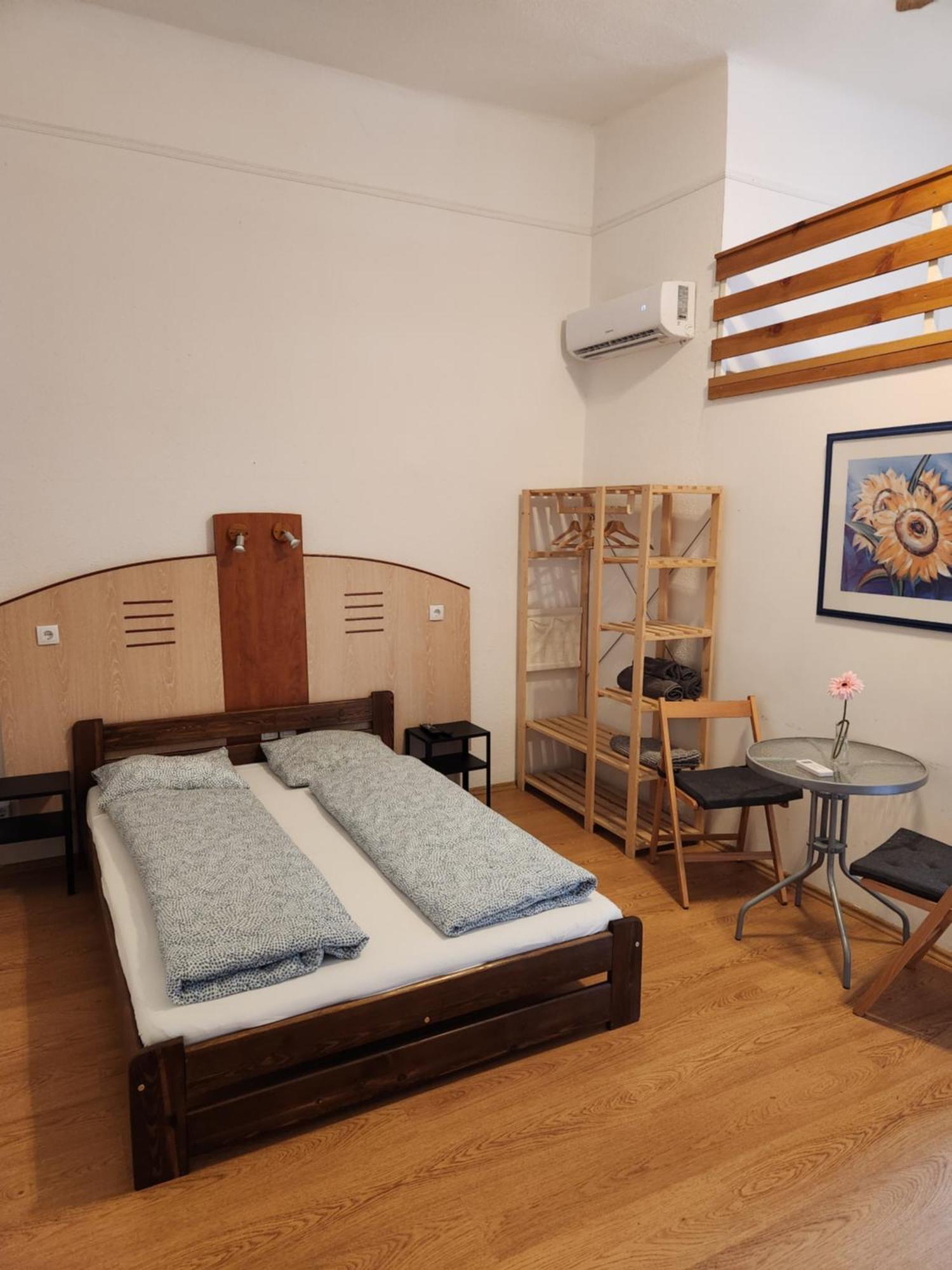apartman Deisi Budapest Bagian luar foto